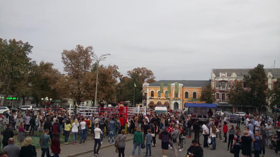 Показові виступи майстрів бойових мистецтв. Турнір майстрів бойових мистецтв